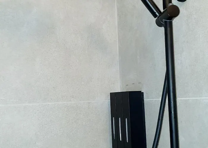 ゲストハウス The 3*